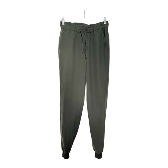 Lululemon On the Fly Jogger in Dark Olive Size 2 - Picture 1 of 4